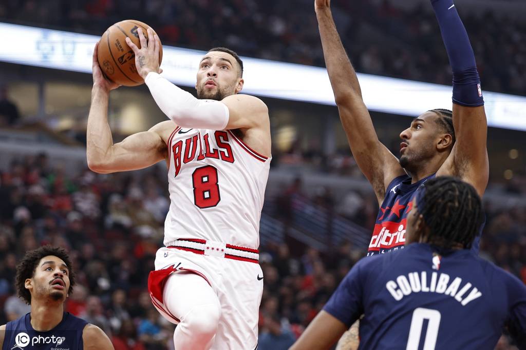 开云体育中国-奇才鏖战波兰男篮，拉文关键制胜的简单介绍