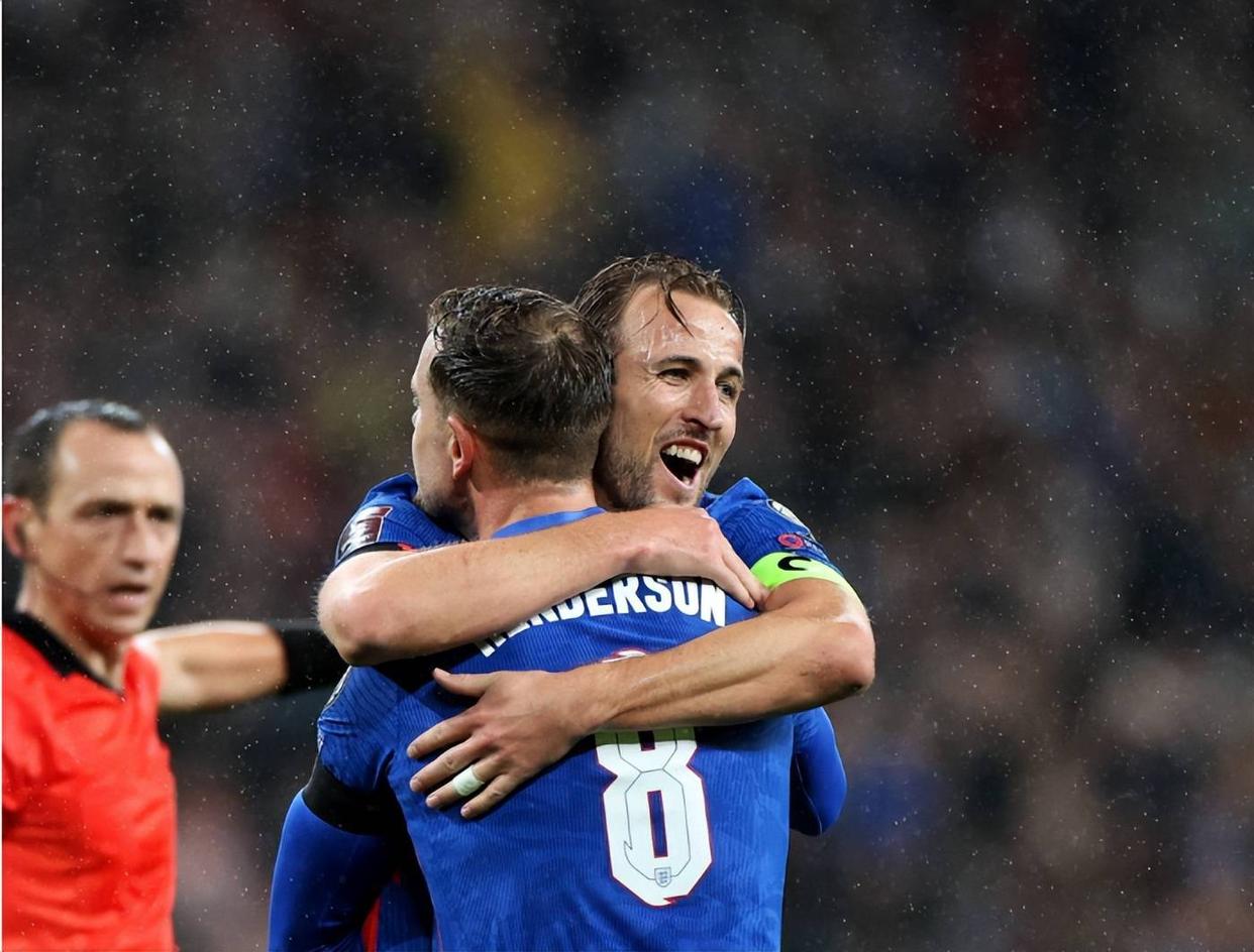 英格兰完胜土耳其，阿拉巴惊艳世界