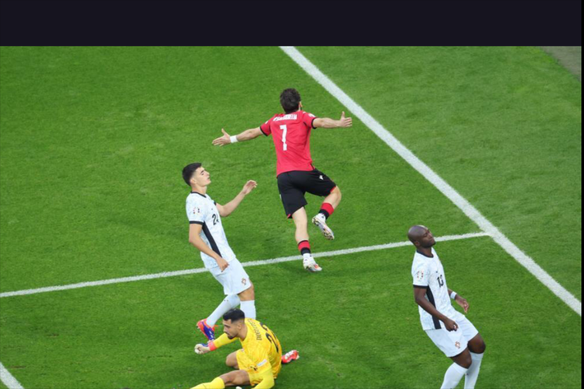 开云体育-包含欧预赛精彩绝伦，焦点不容错过的词条