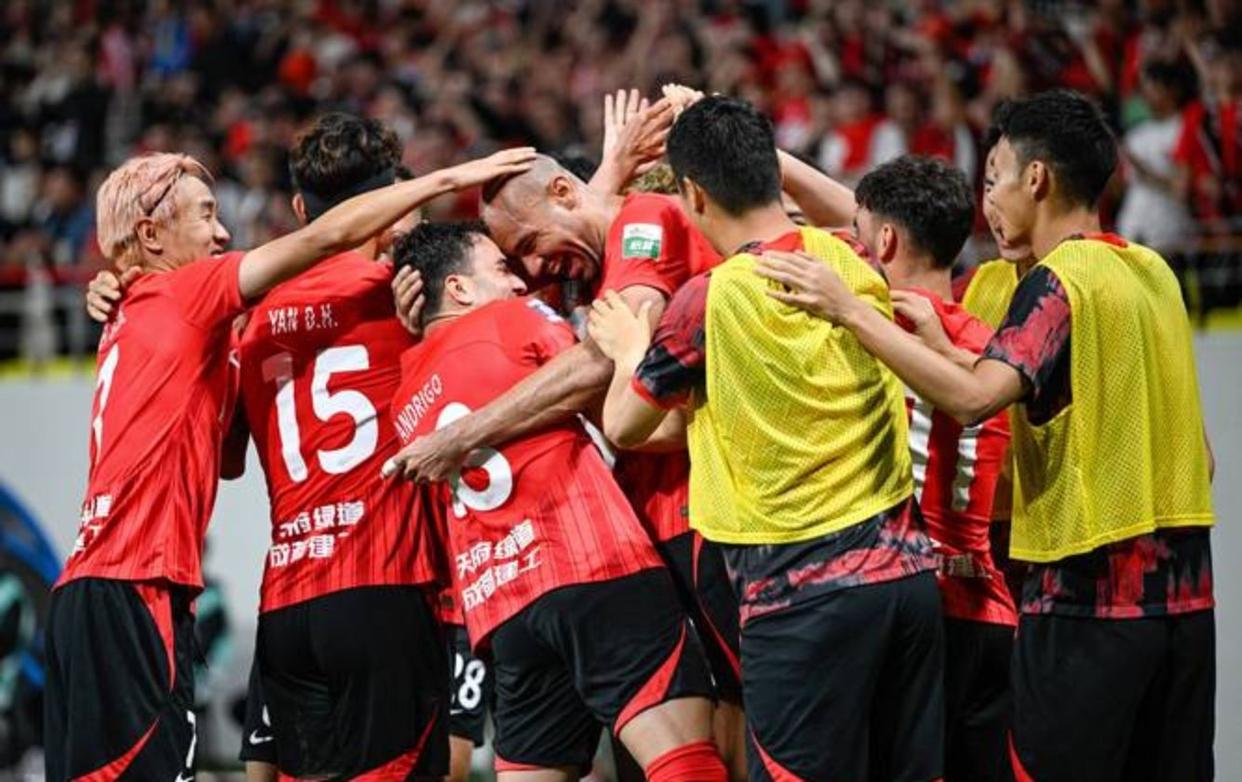 球队危机四伏!传闻内乱外援纷纷离队的简单介绍 球队危机四伏!传闻内乱外援纷纷离队的简单介绍