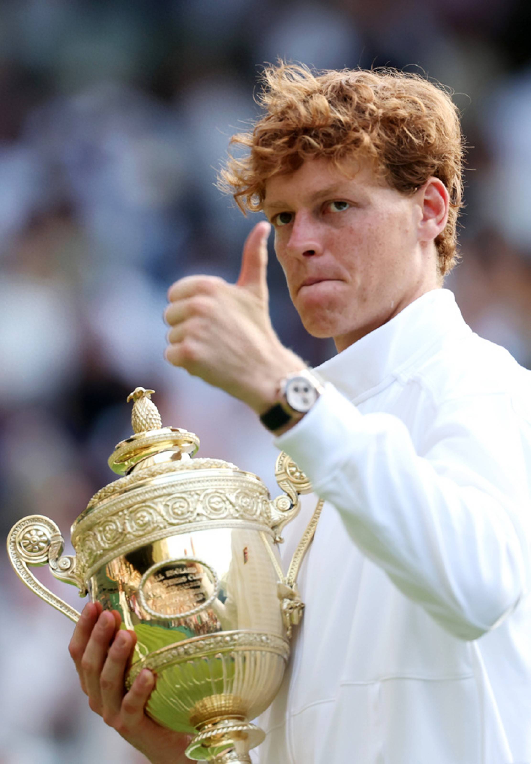 开云体育平台APP-温网完胜美网，辛纳状态火热