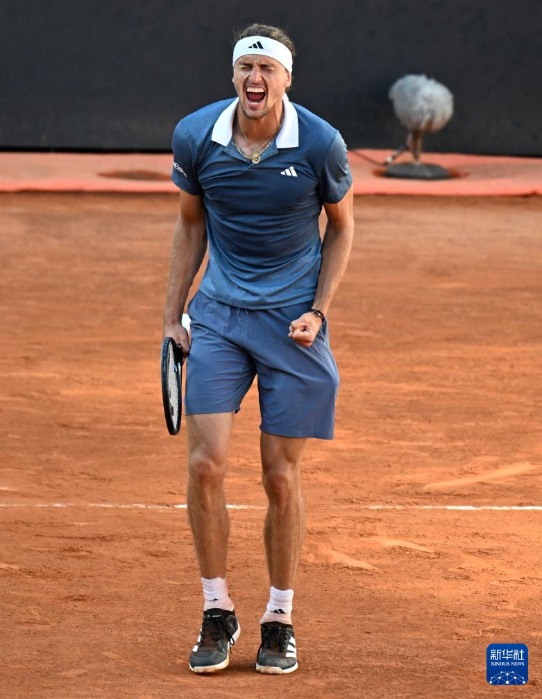 开云体育官网-包含拉沃尔杯逆转年终总决赛，兹维列夫统治全场的词条