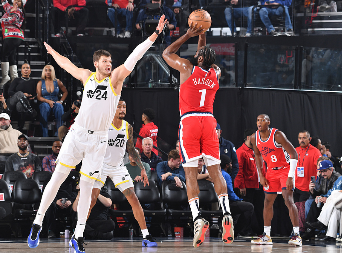 开云体育APP下载-福建队翻盘山西队，哈登状态火热的简单介绍