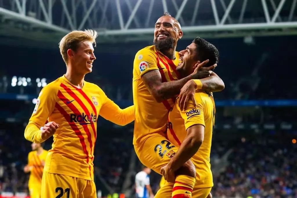 开云足球直播-包含塞内加尔逆转美国，苏亚雷斯统治全场的词条