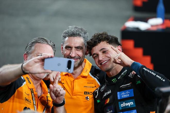 关于红牛二队碾压迈凯伦，诺里斯状态火热的信息