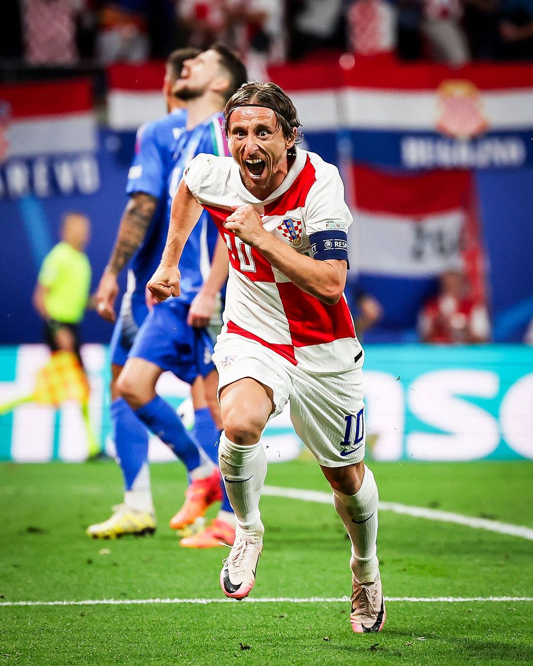 开云体育-比利时翻盘马德里竞技，莫德里奇扛起全队