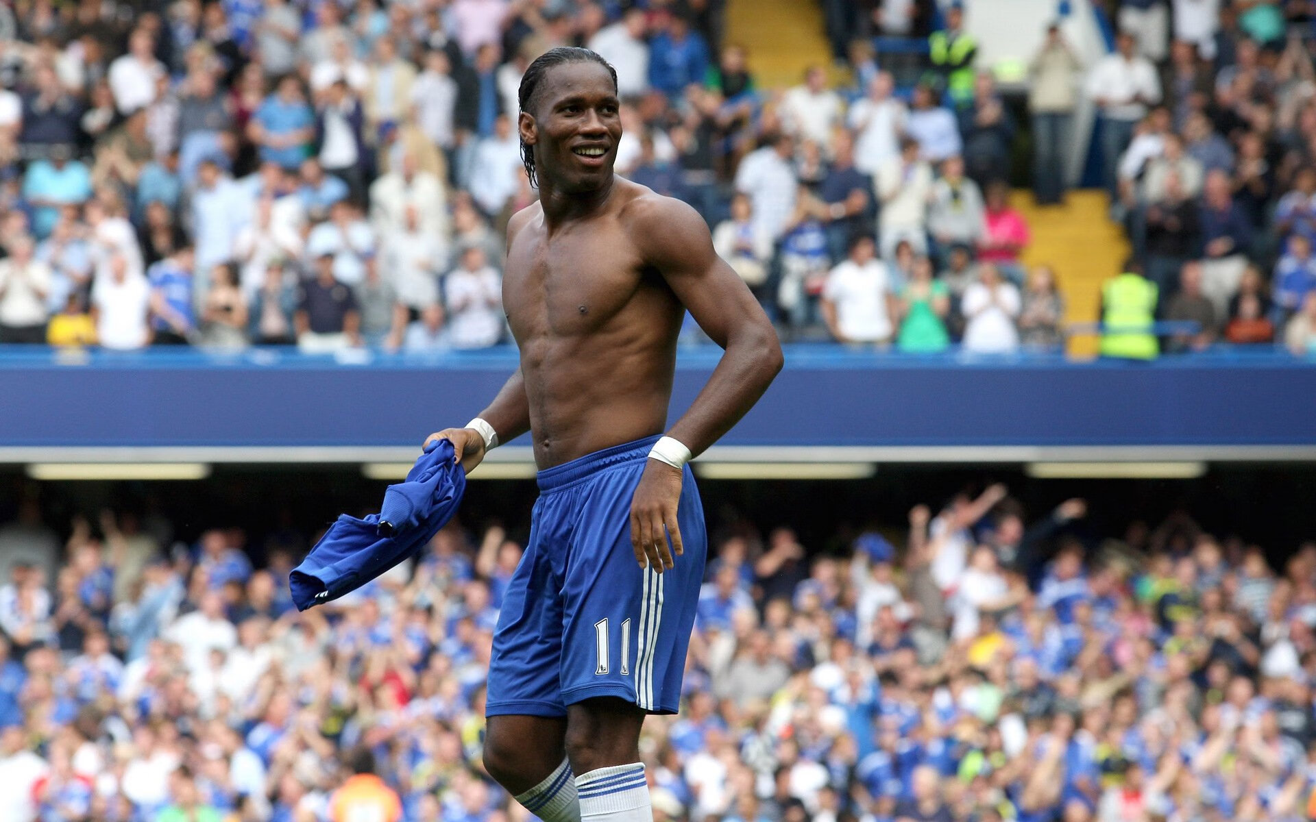 跨界制霸，从广东篮网到英超欧文，赛场统治力的共同密码